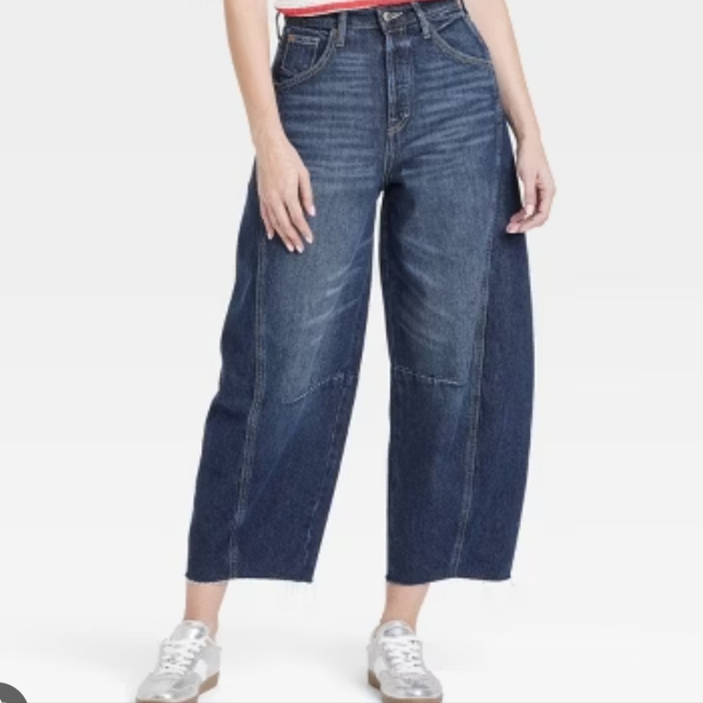 NWT Universal Thread Barrel Curved Leg Jeans In Dark Blue Size Woman's 17